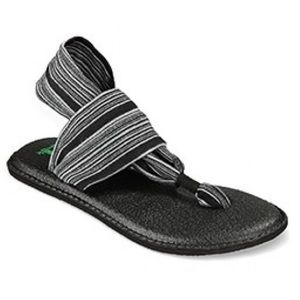 Sanuk yoga mat sandals